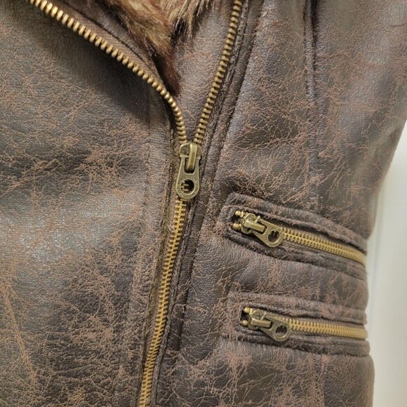 Mo X Members Only Faux Leather Fur Zipper Vest Size Large - Picture 4 of 13